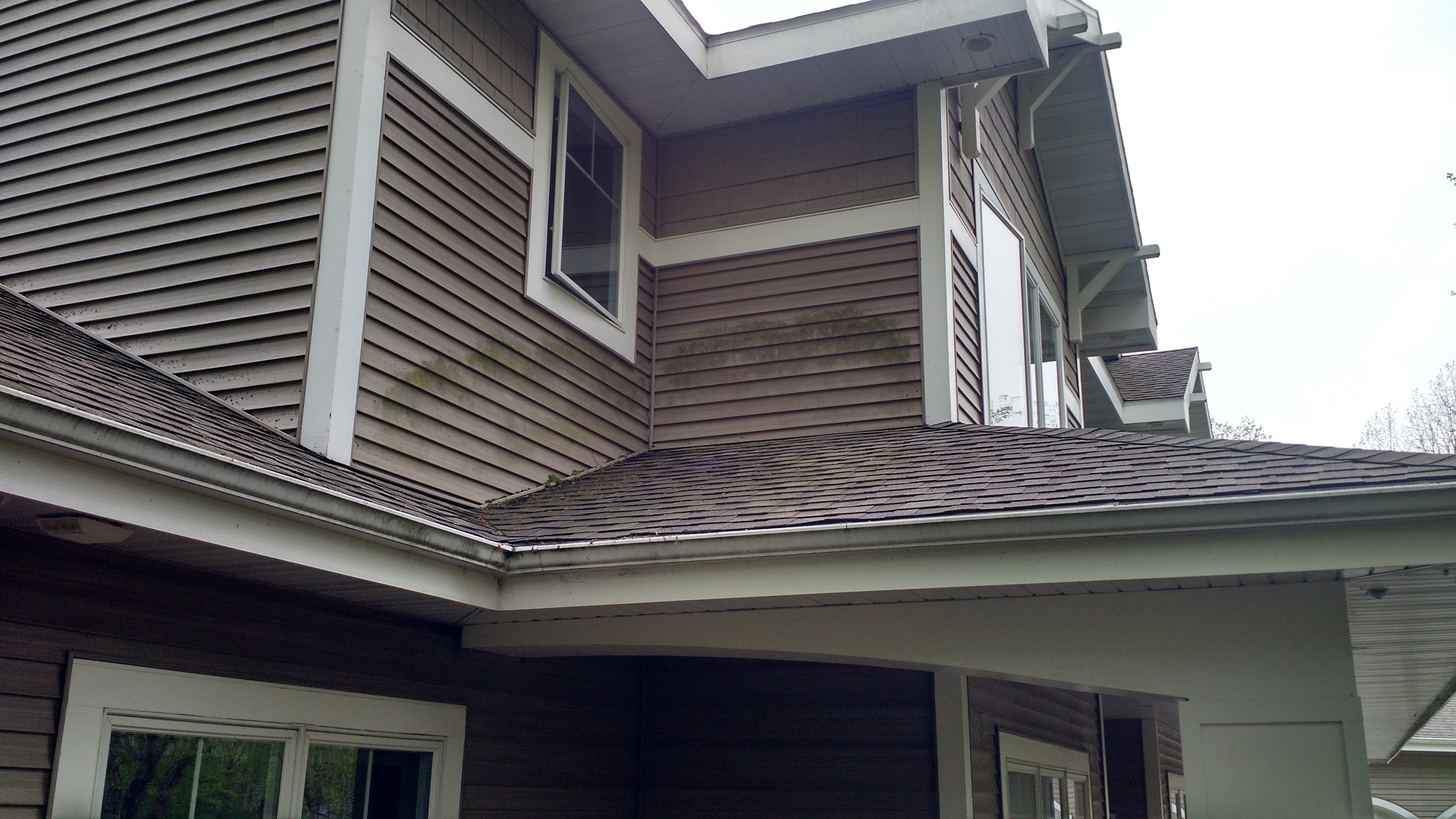 House siding washing